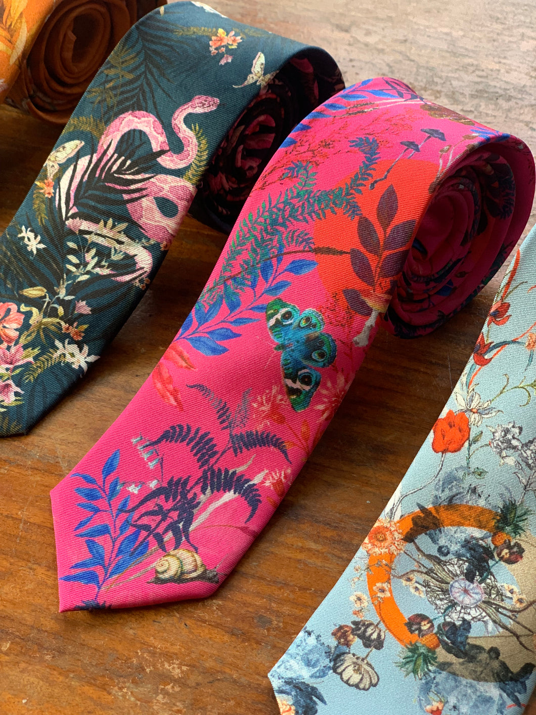 Fuchsia Pink Silk Tie with butterfly and floral pattern 'Nectar' Men's ...