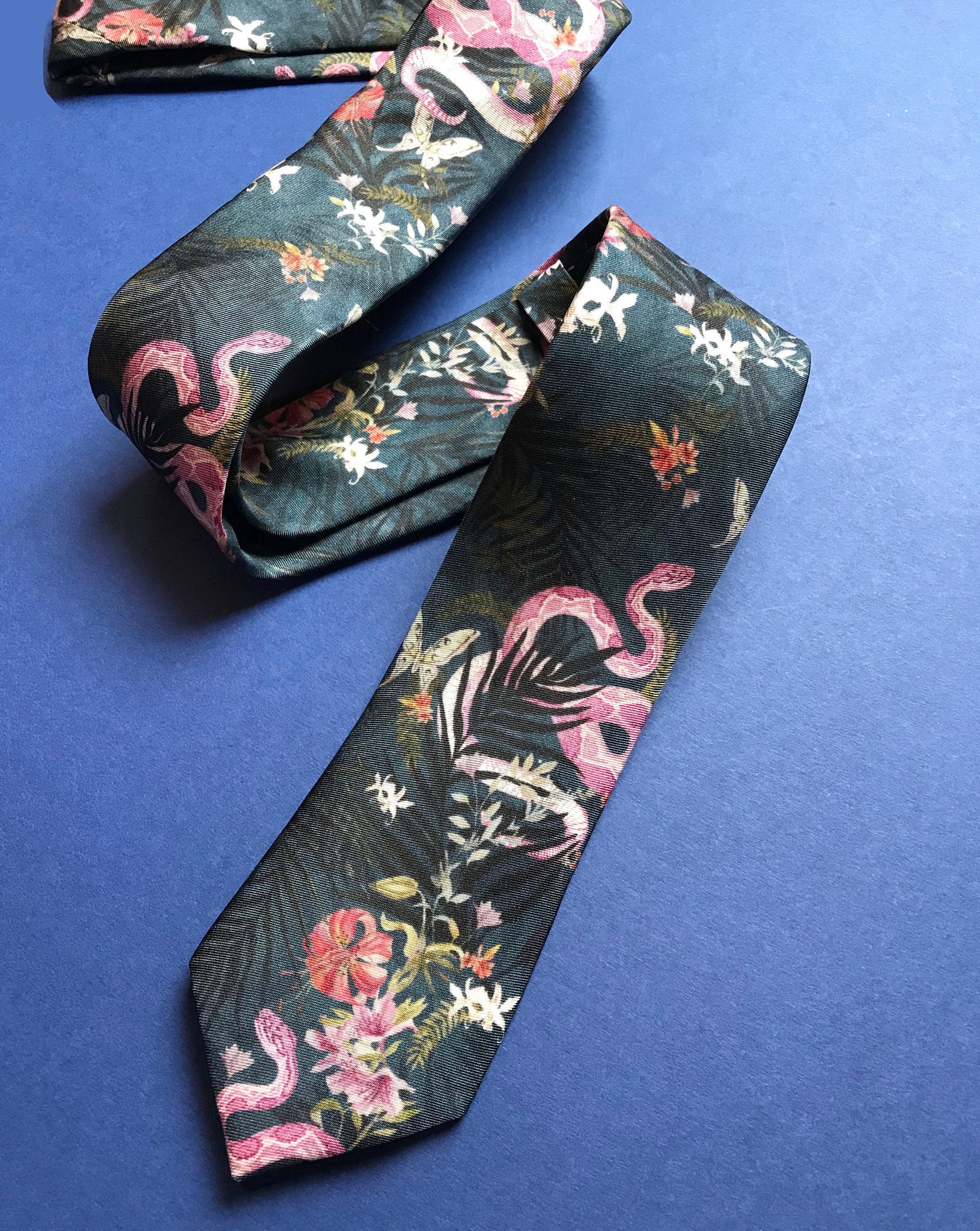 Navy silk tie  Tailor Store®