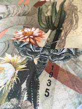 Load image into Gallery viewer, Sage green Luxury Silk Pocket Square  &#39;Mirage&#39; print
